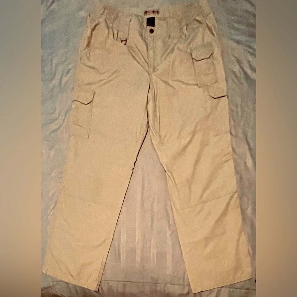 511 Tactical Women’s khakis sz 18